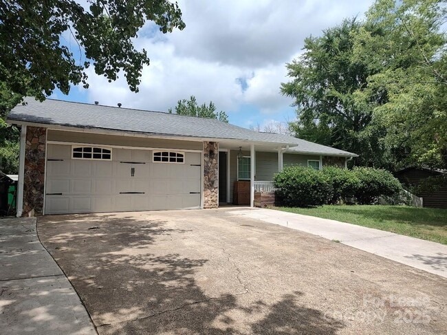 11115 Vista Haven Dr in Charlotte, NC - Building Photo - Building Photo