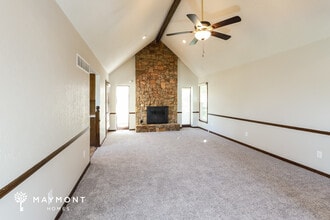 912 NW 41 St in Blue Springs, MO - Building Photo - Building Photo