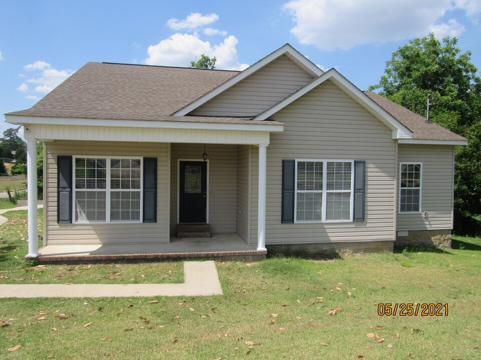 212 Andrews St in Enterprise, AL - Building Photo