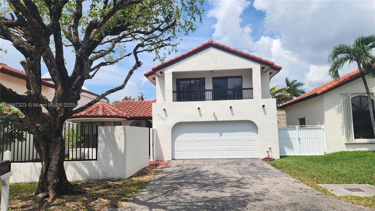 10628 SW 118th Pl in Miami, FL - Building Photo