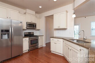 106 Clarendon St in Mooresville, NC - Building Photo - Building Photo