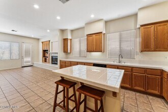 2535 Parade Ave in Simi Valley, CA - Building Photo - Building Photo