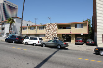 728 S. New Hampshire in Los Angeles, CA - Building Photo - Building Photo