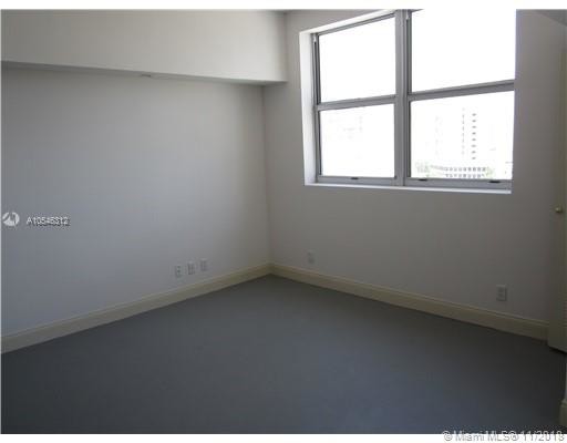 111 E Flagler St-Unit -810 in Miami, FL - Building Photo - Building Photo