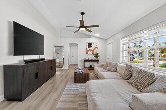 1866 Capeside Cir in Wellington, FL - Building Photo - Building Photo