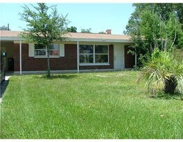 4601 W Oakellar Ave in Tampa, FL - Building Photo