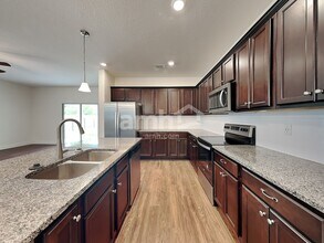 2974 Hill Valley Ln in Jacksonville, FL - Building Photo - Building Photo
