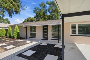 613 N Highview Ter in Brandon, FL - Building Photo