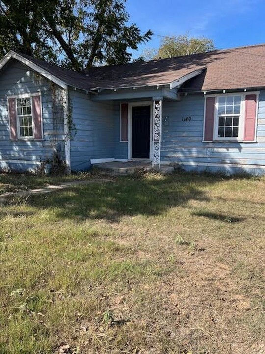 1140 Faulkner Ln in Waco, TX - Building Photo