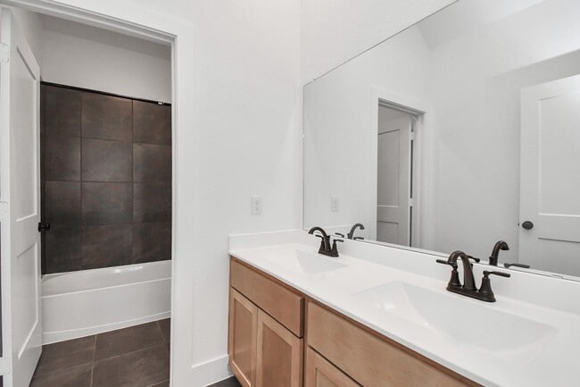 property at 4911 Perennial Ct