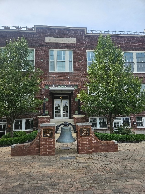 7482 Center St in Mentor, OH - Building Photo - Building Photo