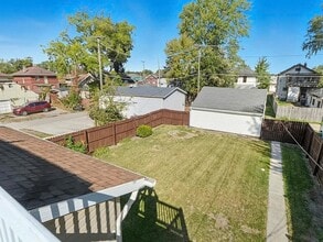 121 E Branning Ave in Fort Wayne, IN - Foto de edificio - Building Photo