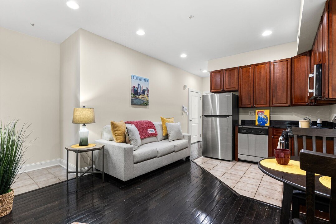 1814 N 16th St in Philadelphia, PA - Building Photo