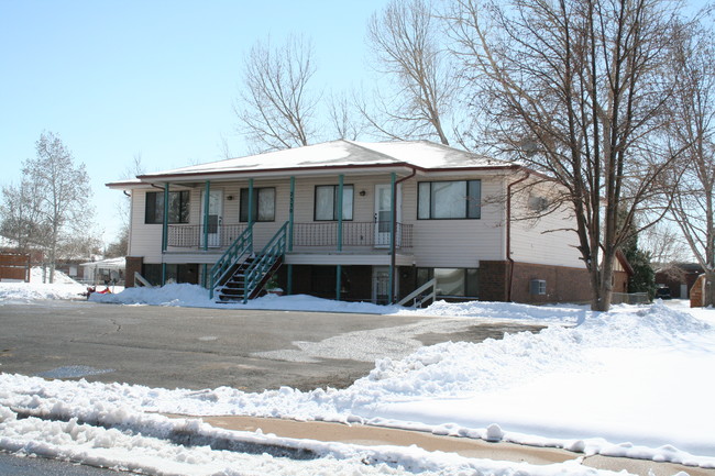 2330 Greeley Dr in Loveland, CO - Building Photo - Building Photo