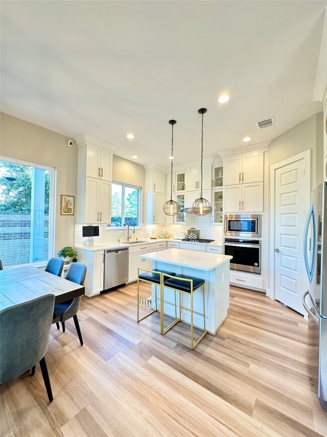 3110 Meadow Maker Ln