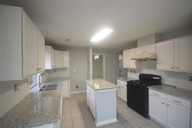 property at 1622 Regal Blue Ct