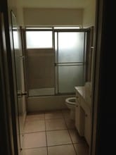 341 N Atlantic Blvd, Unit Available in Alhambra, CA - Building Photo - Building Photo