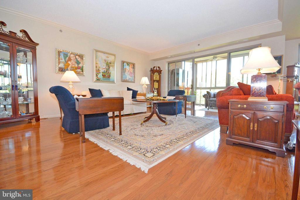 940 Astern Way, Unit 602 in Annapolis, MD - Building Photo