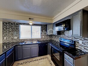 21499 E 41st Pl in Denver, CO - Building Photo - Building Photo