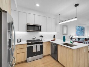 817 N 6th St-Unit -ID1047596P in Phoenix, AZ - Building Photo - Building Photo