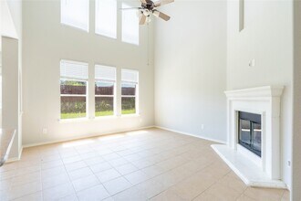 2012 Meadow View Dr, Unit A-9 in Princeton, TX - Building Photo - Building Photo