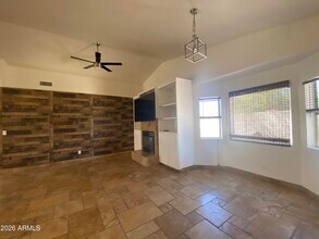 405 E Huber St in Mesa, AZ - Building Photo - Building Photo