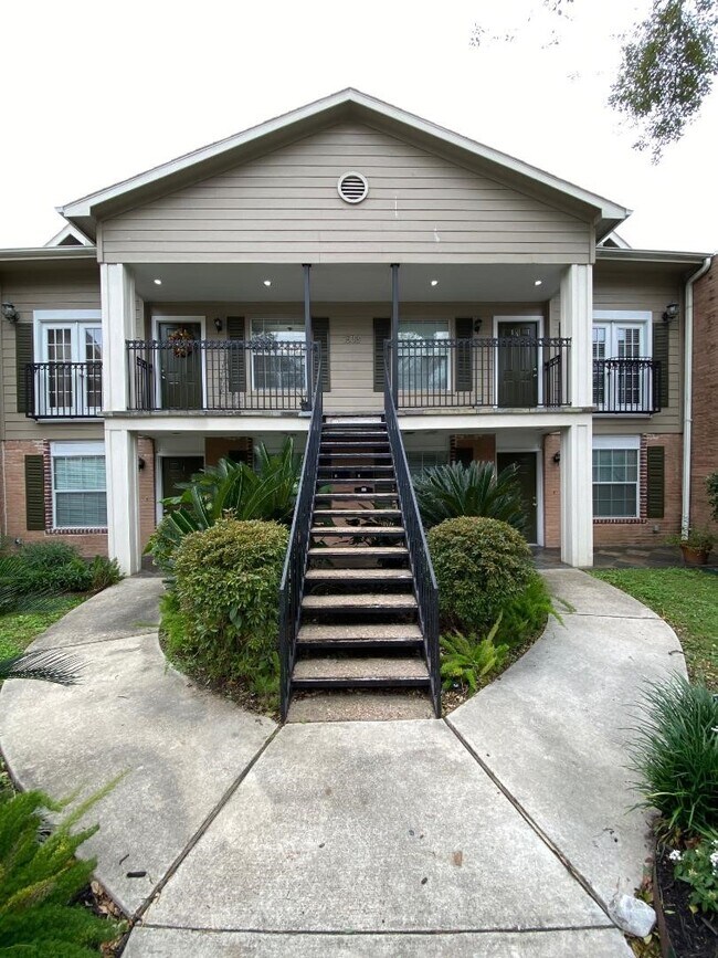 property at 1508 Palm St