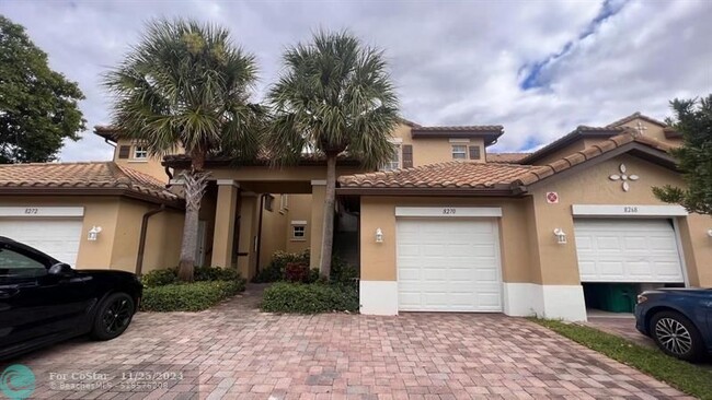 8270 NW 127th Ln in Parkland, FL - Foto de edificio - Building Photo