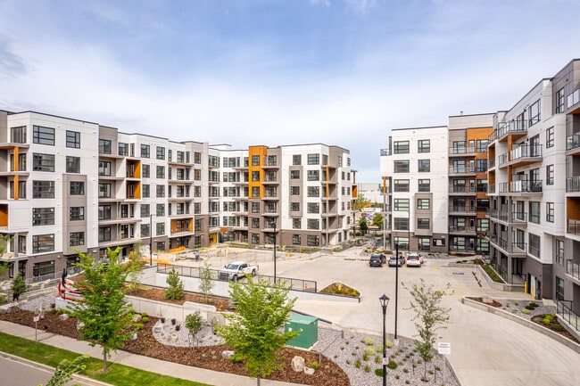 Lewis Block at Stadium Yards
