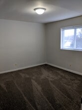 30114 Euclid Ave in Wickliffe, OH - Building Photo - Building Photo