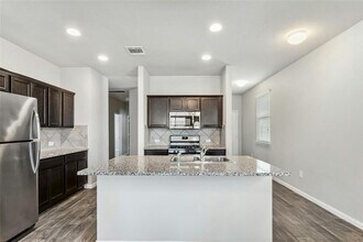2907 Tilmon Ln. in Austin, TX - Building Photo - Building Photo