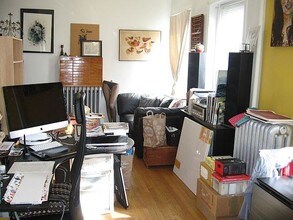 64 Vinal Ave-Unit -1A in Somerville, MA - Foto de edificio - Building Photo