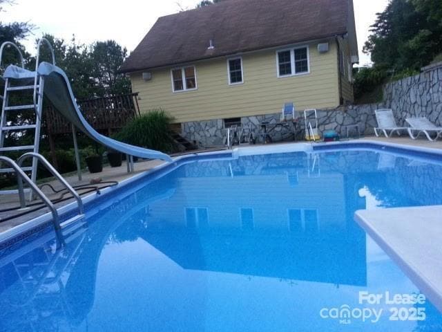 property at 236 Lakeview Dr