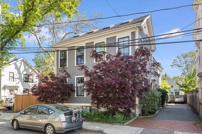 property at 61 Prince St