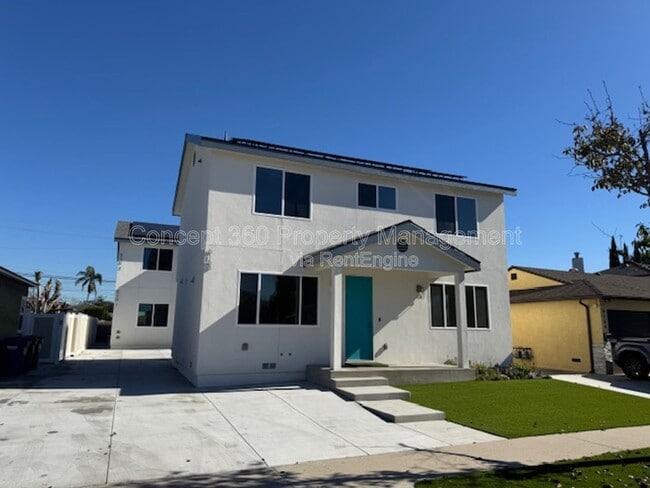 6170 Briercrest Ave in Lakewood, CA - Building Photo - Building Photo