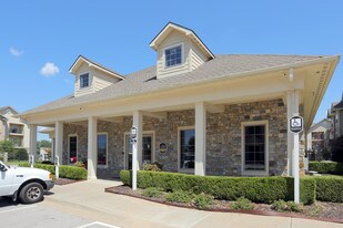 Marquis on Memorial Apartments