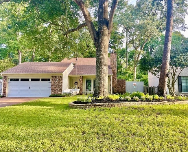 property at 2910 Silver Falls Dr