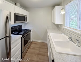 5407 244th St SW in Mountlake Terrace, WA - Building Photo - Building Photo