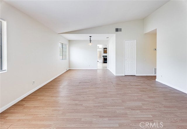 5546 McLennan Ave in Los Angeles, CA - Building Photo - Building Photo