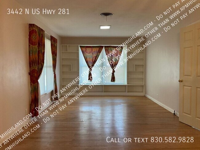 3442 N U.S. Hwy 281 in Burnet, TX - Building Photo - Building Photo