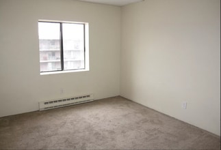 46 Cochituate Rd in Framingham, MA - Building Photo - Building Photo