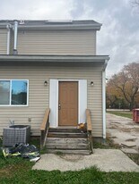 4200 Deer Park Rd in Randallstown, MD - Building Photo