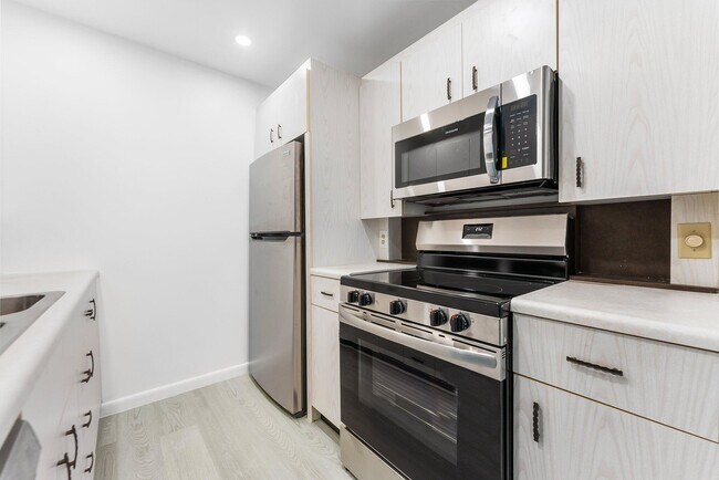 4006 Cornwall A in Boca Raton, FL - Building Photo - Building Photo