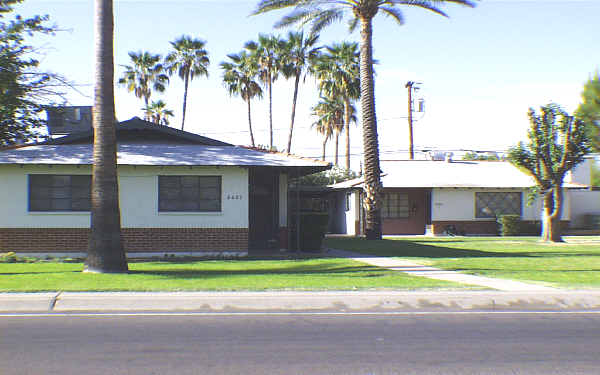 2423 W Campbell Ave in Phoenix, AZ - Building Photo