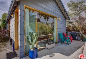 745 Navy St in Santa Monica, CA - Building Photo