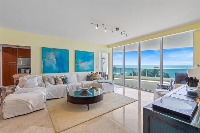 1600 S Ocean Blvd in Pompano Beach, FL - Building Photo - Building Photo