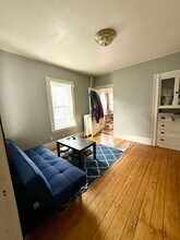 135 Lynde St in Melrose, MA - Building Photo - Building Photo