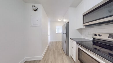 Beaverbrae Apartments in London, ON - Building Photo - Building Photo