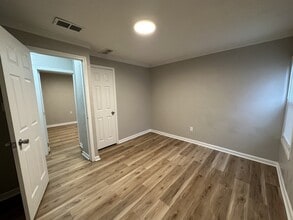 948 Ramona Terrace in Machesney Park, IL - Building Photo - Building Photo