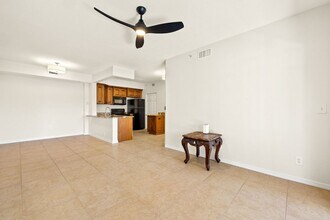 6401 Aragon Way in Ft. Myers, FL - Building Photo - Building Photo
